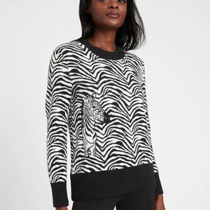 Euc Banana Republic Zebra Graphic Print Sweater Size M